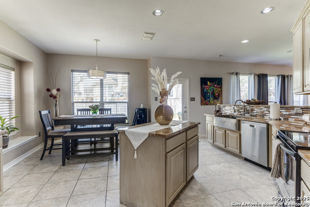 1315 Tanager Property Photo 8
