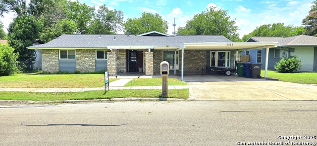 5894 Castle Run Property Photo 1