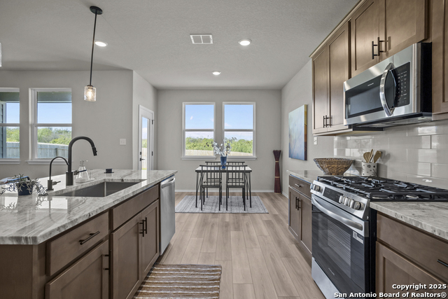 3453 Meteor Night Property Photo 12