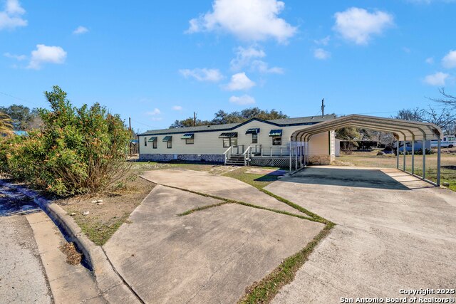 36 Retama Property Photo