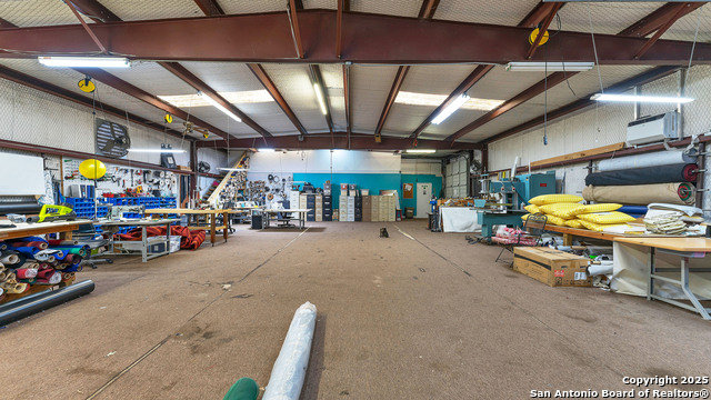 4945 N State Highway 123 Property Photo 15