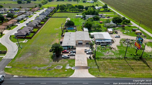 4945 N State Highway 123 Property Photo 33