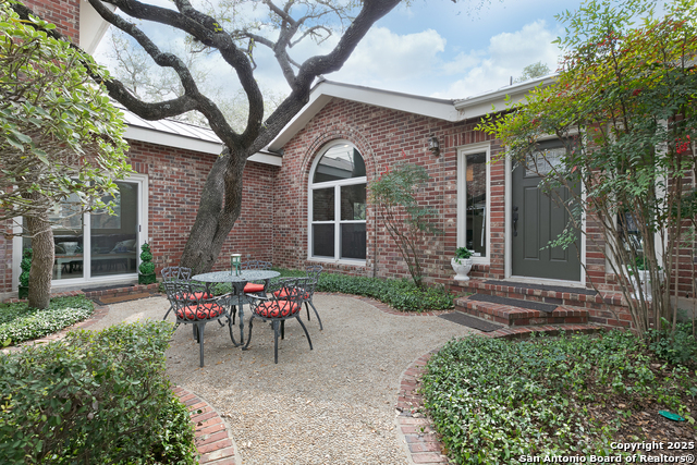 1 Villa Bonita Property Photo 2