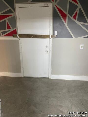 1351 Basse Rd Property Photo 9