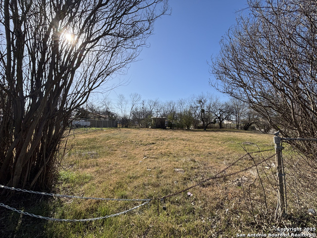 647 North San Ignacio Avenue Property Photo 4