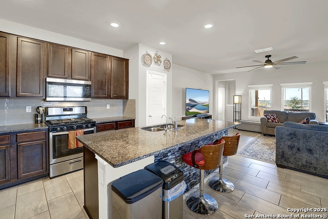 534 Candor Stone Property Photo 14