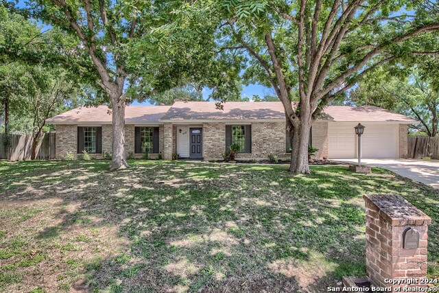 117 Mossridge Property Photo