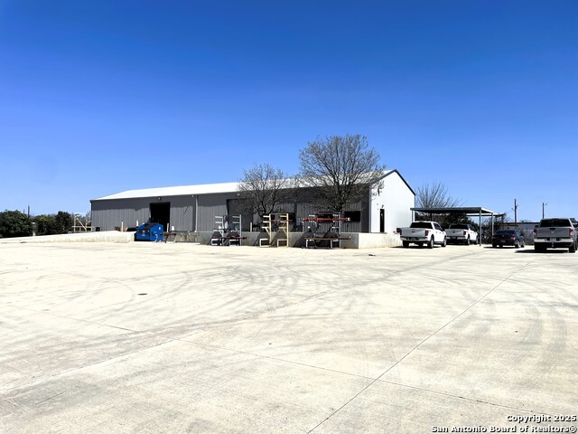 210 N Cherry Property Photo 6