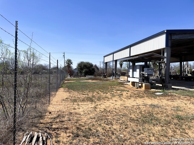 210 N Cherry Property Photo 8