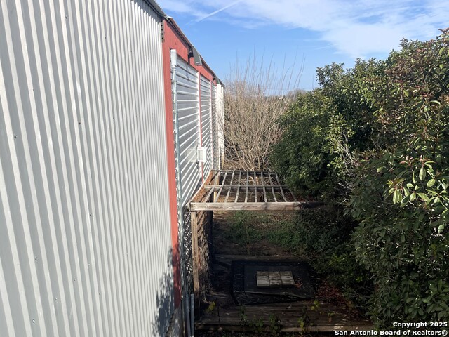 210 N Cherry Property Photo 16