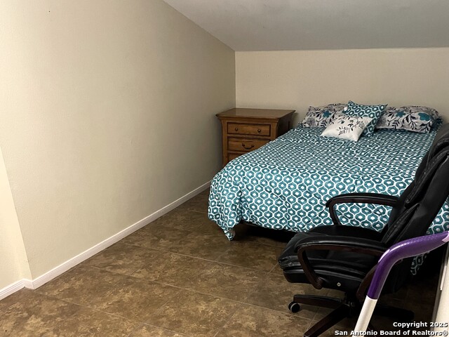 210 N Cherry Property Photo 17