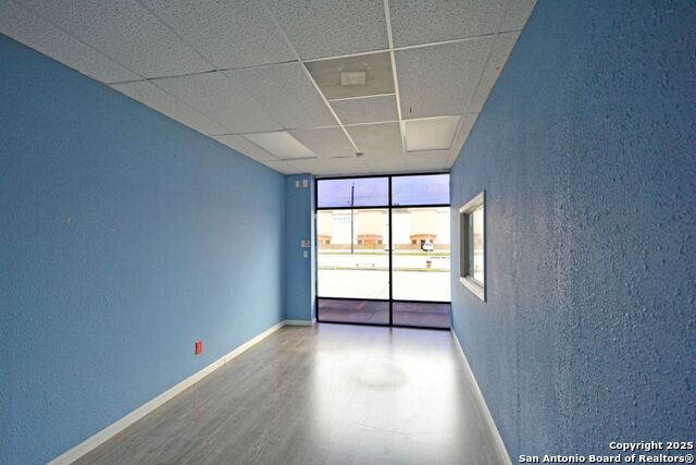 105 S Seguin Property Photo 13
