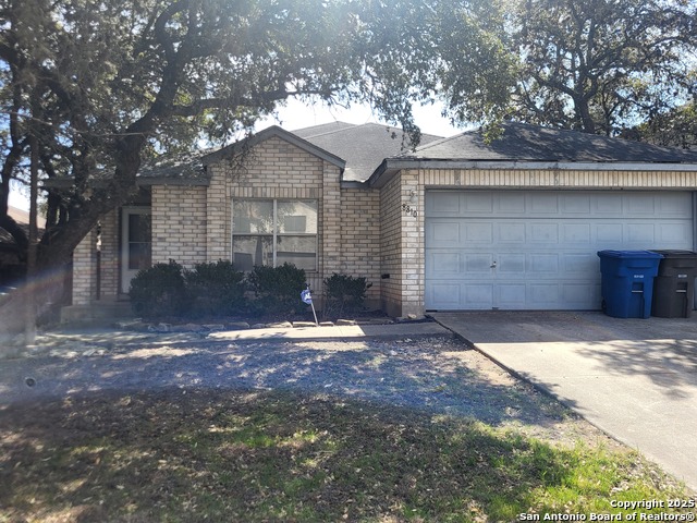 8810 Roquefort Property Photo