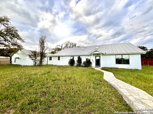 250 Green Oak Property Photo