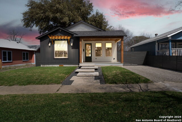 211 Bailey Ave Property Photo