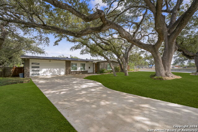 451 Forrest Hill Property Photo 1