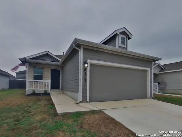 8503 Amistad Property Photo