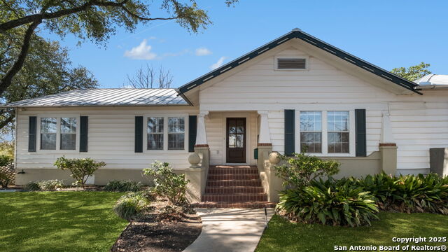 355 Albany Property Photo