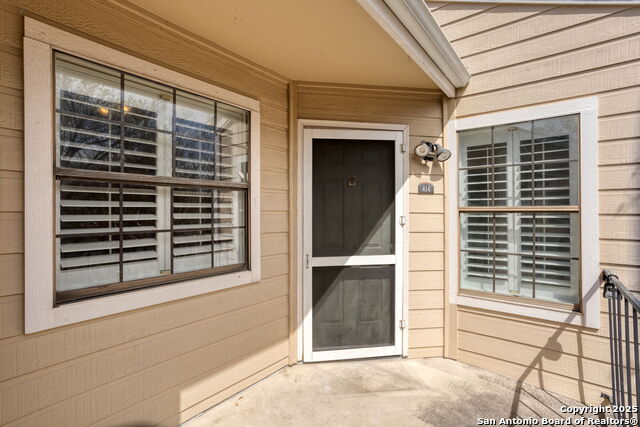 11610 Vance Jackson Property Photo