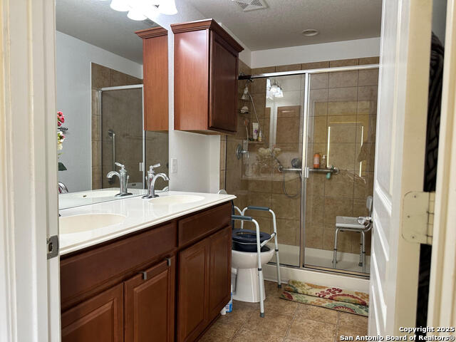 12906 Cedar Fly Property Photo 9
