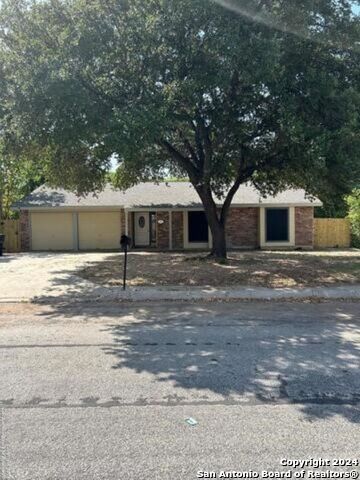 Carlos Coon Ele Real Estate Listings Main Image