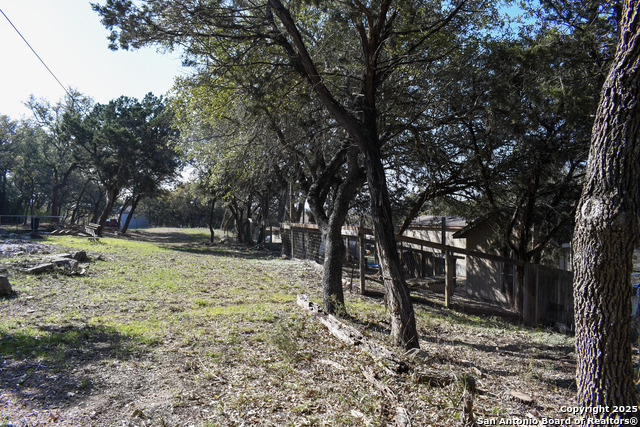 805 Bulverde Rd Property Photo 2