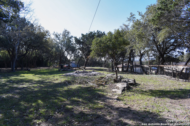 805 Bulverde Rd Property Photo 5