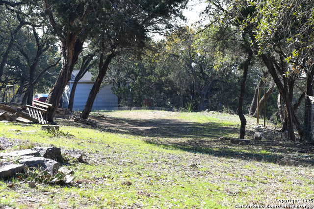 805 Bulverde Rd Property Photo 7