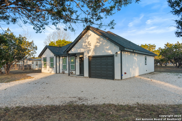 185 Jim Dalrymple Property Photo