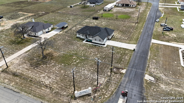 101 Estates Dr Property Photo 39