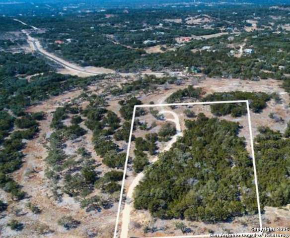 1000 Earle Oak Property Photo 2