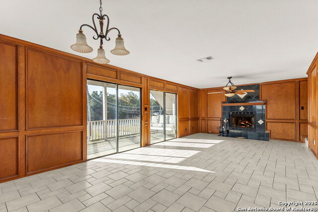 1107 Rip Jay Property Photo 8