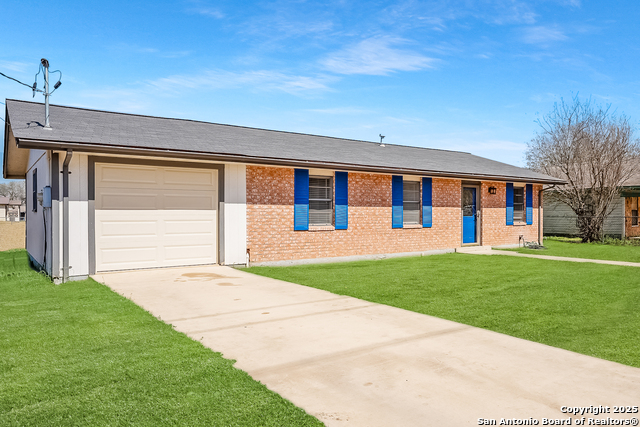 908 6th Property Photo