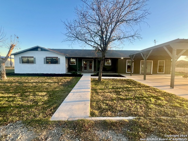 737 Fm 2200 Property Photo