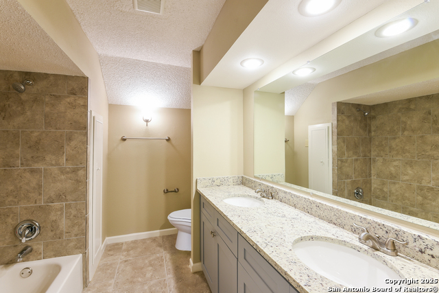 302 De Soto Property Photo 11
