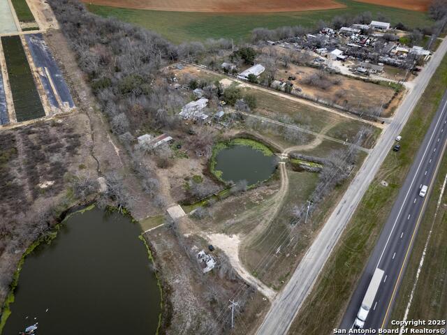 14989 S Ih 35 Property Photo 4