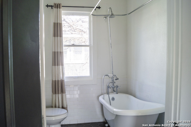1112 Muncey Property Photo 8