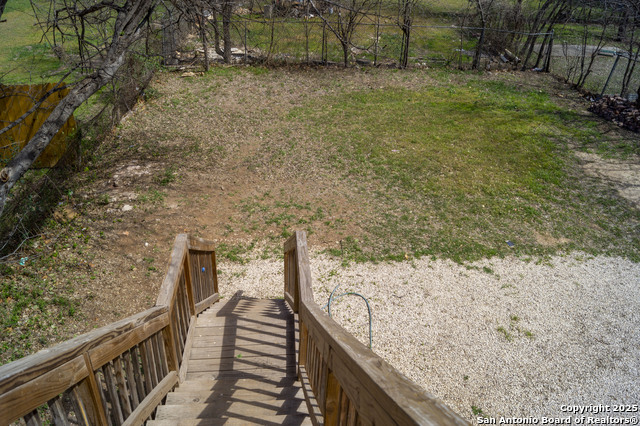 1112 Muncey Property Photo 24
