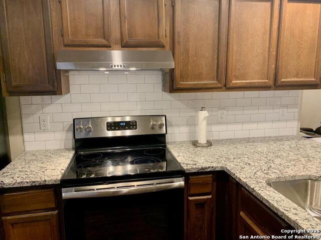 8402 Cranberry Property Photo 5