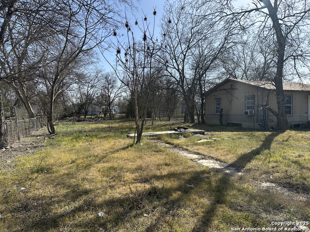 766 F Property Photo 1