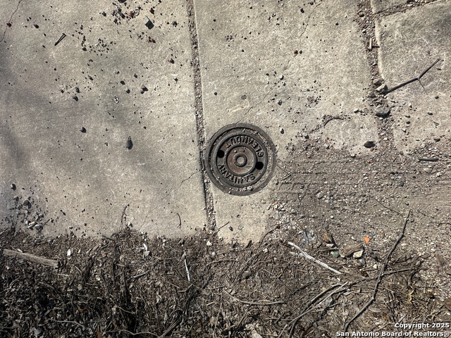 766 F Property Photo 4