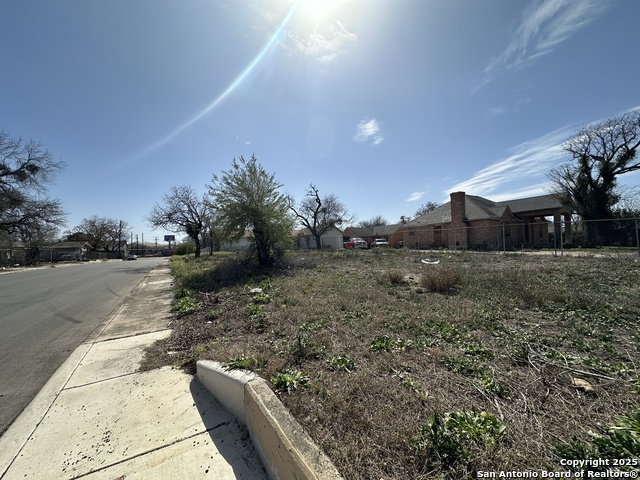 502 King Property Photo 2
