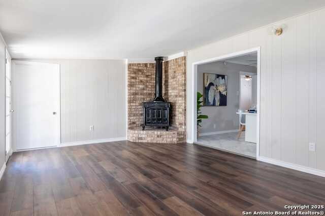 258 Chesswood Property Photo 12