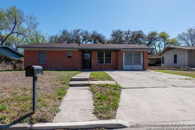 258 Chesswood Property Photo 20