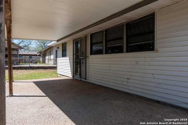 258 Chesswood Property Photo 23