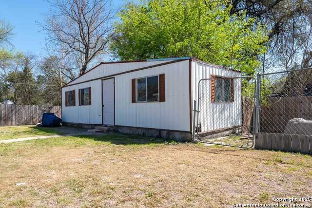 258 Chesswood Property Photo 25