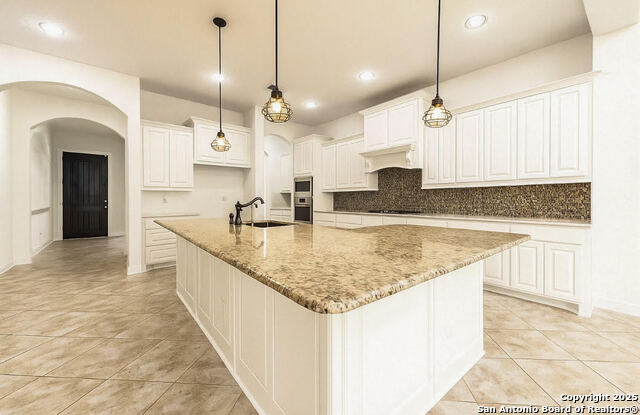 26815 Tulip Mdw Property Photo 2