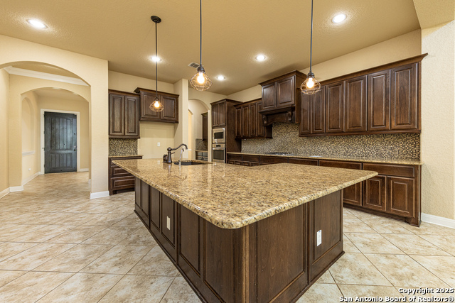 26815 Tulip Mdw Property Photo 5