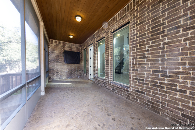26815 Tulip Mdw Property Photo 6