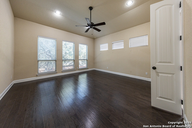 26815 Tulip Mdw Property Photo 18